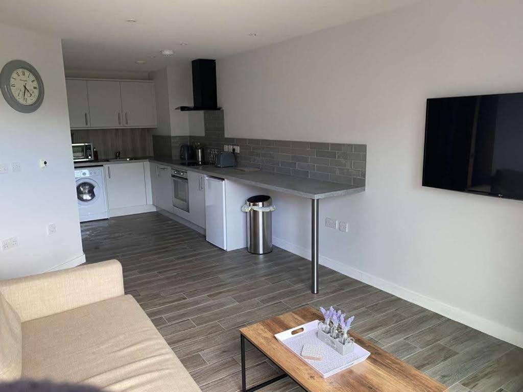 Gunwharf Apartment Portsmouth Exterior photo